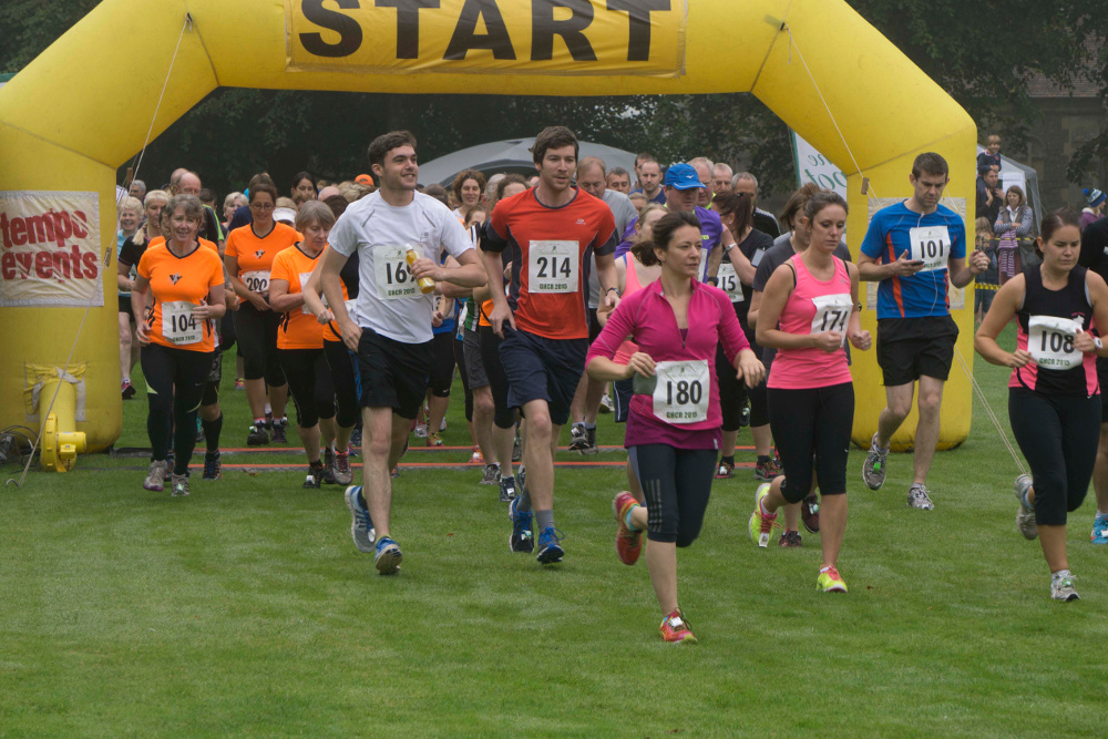 Great Highnam Court Run 2015 - Race start